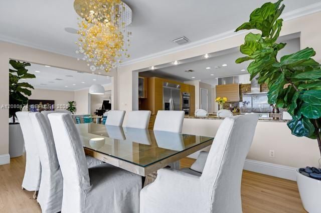 For Rent: $27,000 (5 beds, 4 baths, 3429 Square Feet)