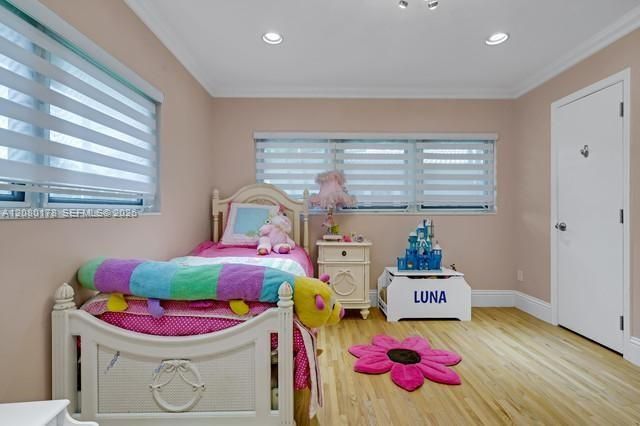 For Rent: $27,000 (5 beds, 4 baths, 3429 Square Feet)