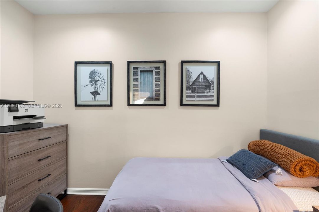 For Sale: $2,950,000 (5 beds, 3 baths, 3686 Square Feet)