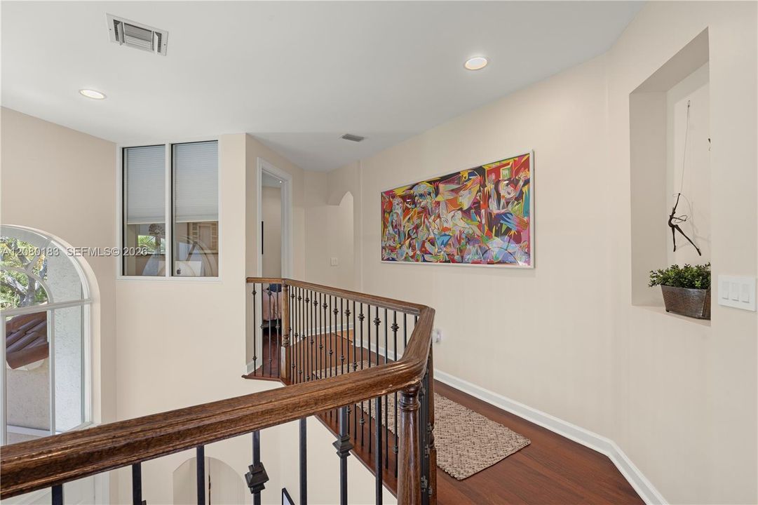 For Sale: $2,950,000 (5 beds, 3 baths, 3686 Square Feet)