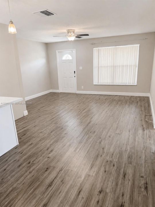 For Rent: $2,600 (2 beds, 2 baths, 1118 Square Feet)