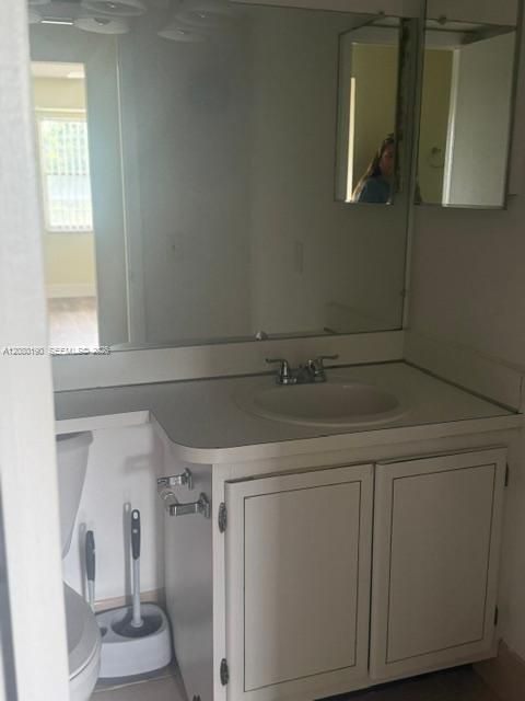 En Renta: $1,600 (1 camas, 1 baños, 900 Pies cuadrados)