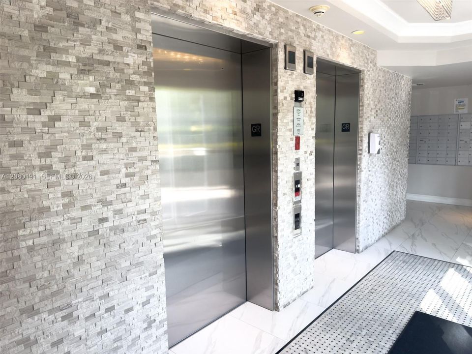 В аренду: $5,000 (2 спален, 2 ванн, 1470 Квадратных фут)