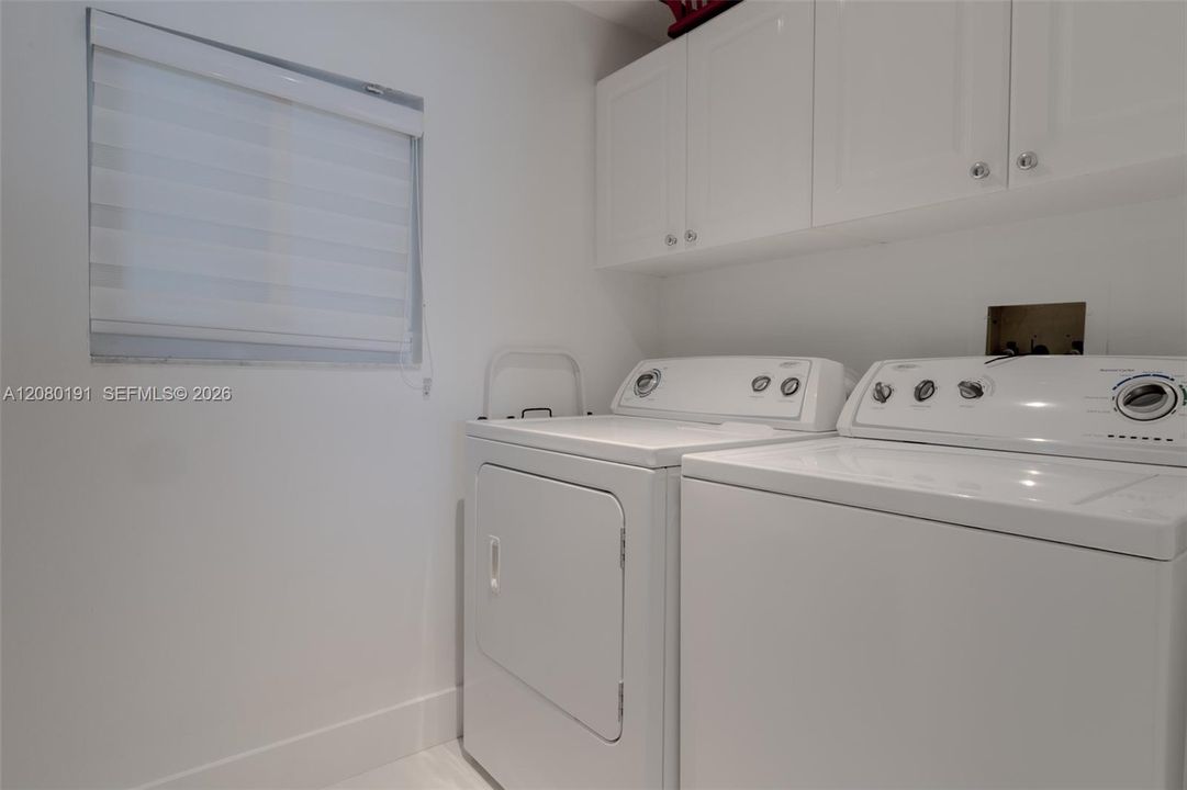 В аренду: $5,000 (2 спален, 2 ванн, 1470 Квадратных фут)