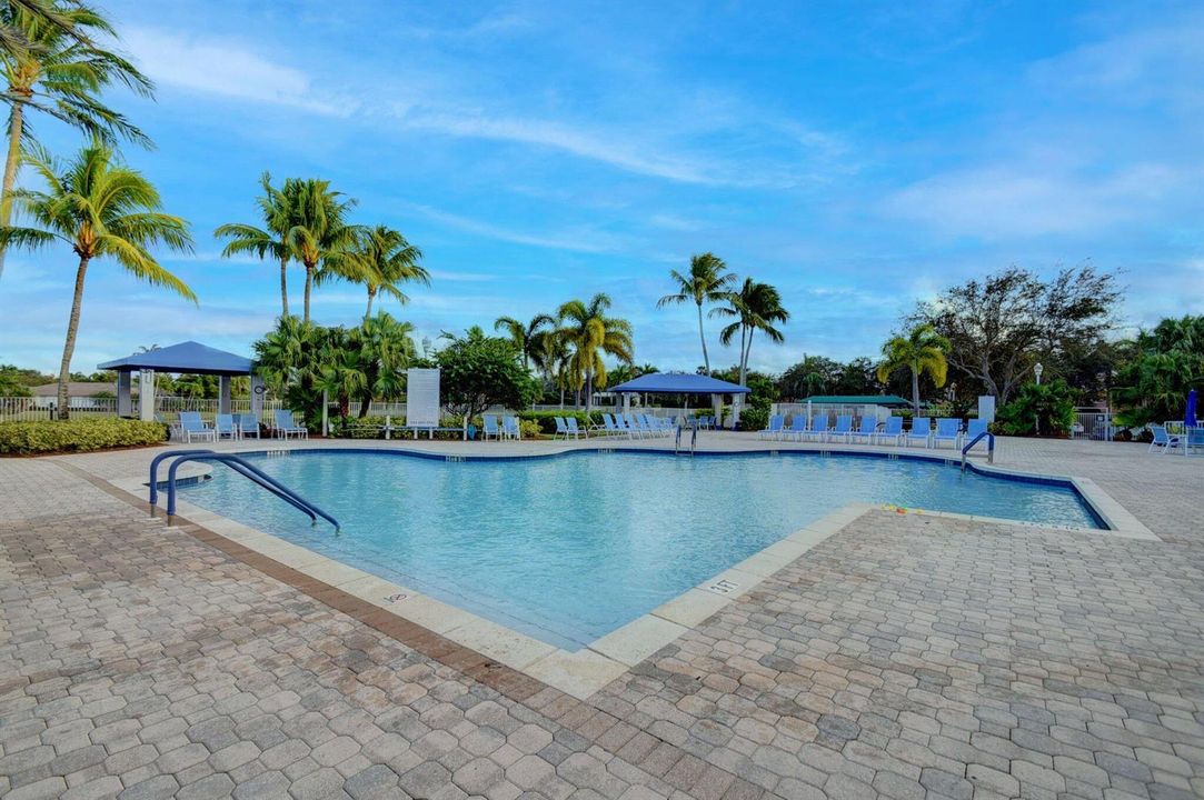 7Family Pool