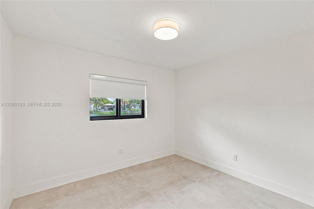 For Sale: $795,000 (4 beds, 2 baths, 1957 Square Feet)