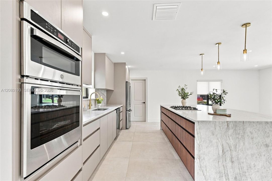 For Sale: $795,000 (4 beds, 2 baths, 1957 Square Feet)