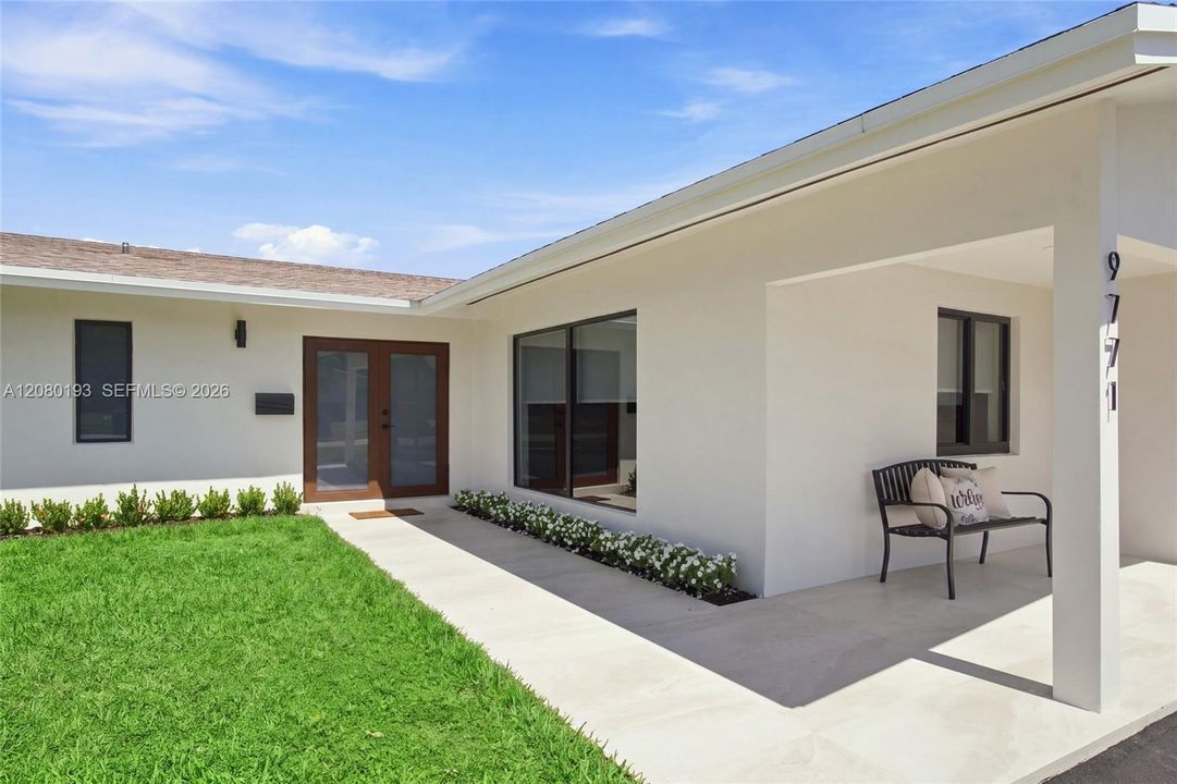 For Sale: $795,000 (4 beds, 2 baths, 1957 Square Feet)