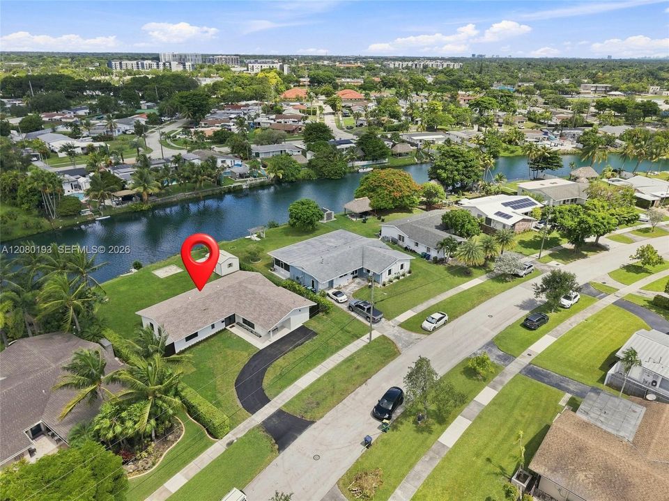 For Sale: $795,000 (4 beds, 2 baths, 1957 Square Feet)