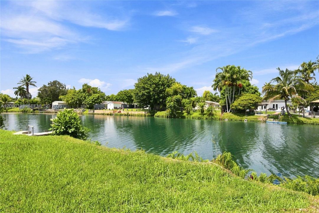 For Sale: $795,000 (4 beds, 2 baths, 1957 Square Feet)
