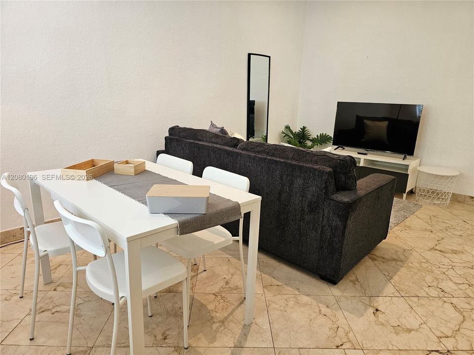En Venta: $198,000 (1 camas, 1 baños, 530 Pies cuadrados)