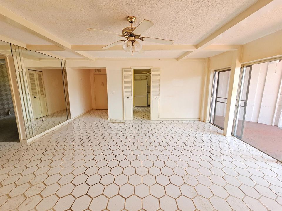 Living Room (3)