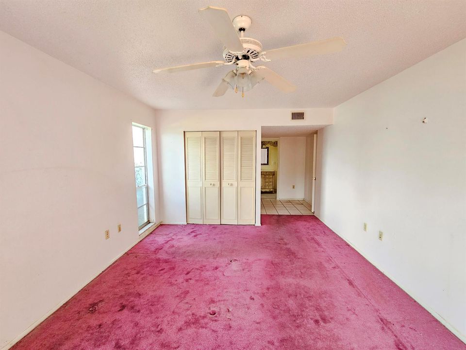Bedroom 1 (2)