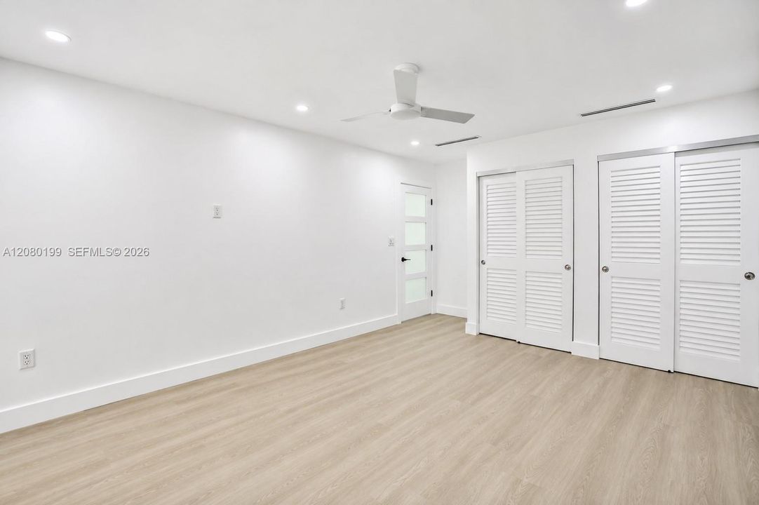 For Rent: $3,900 (3 beds, 2 baths, 1460 Square Feet)