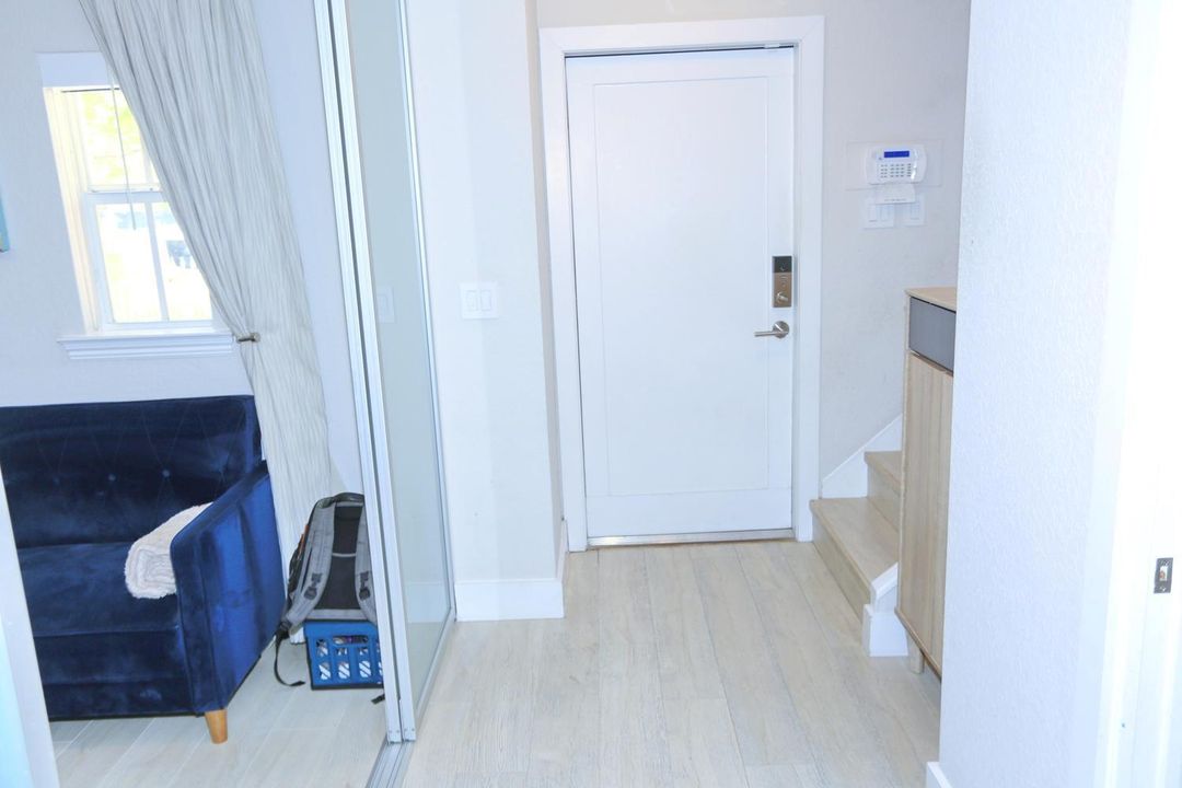 008-014-Foyer-1500x1000