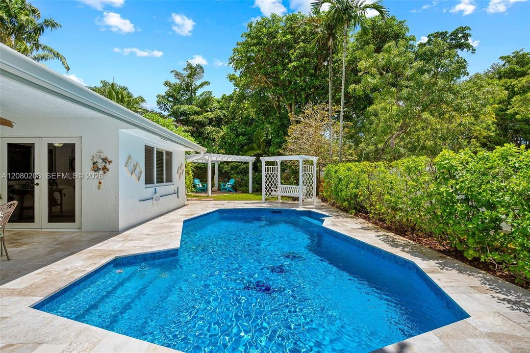For Sale: $895,000 (4 beds, 2 baths, 2370 Square Feet)