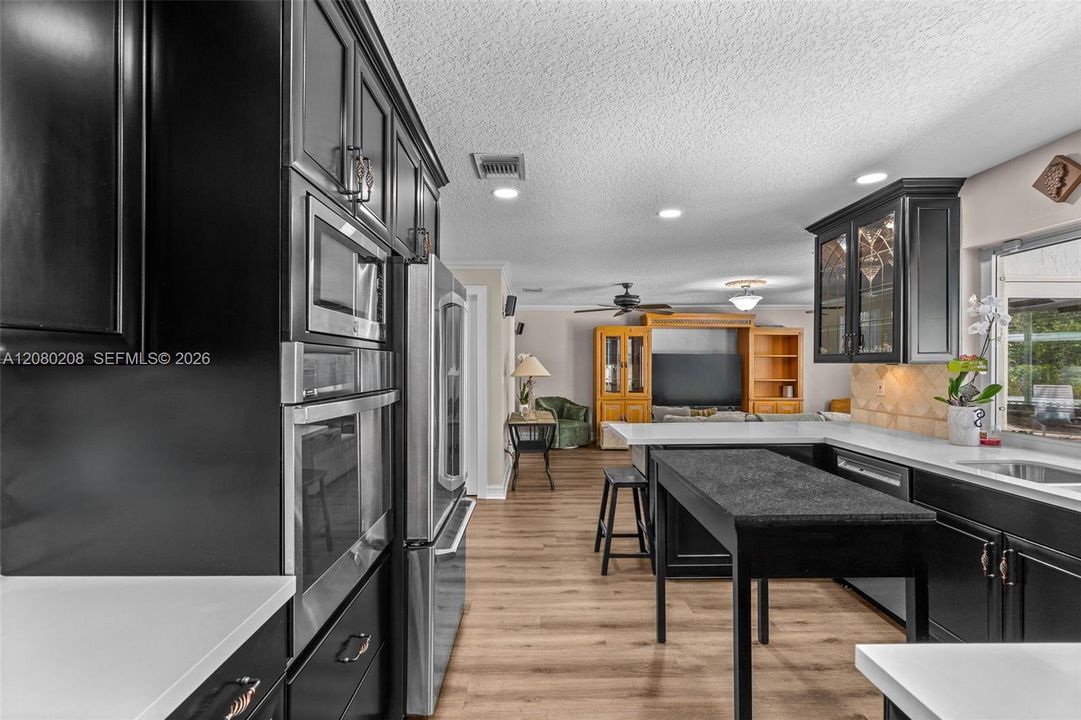 For Sale: $895,000 (4 beds, 2 baths, 2370 Square Feet)