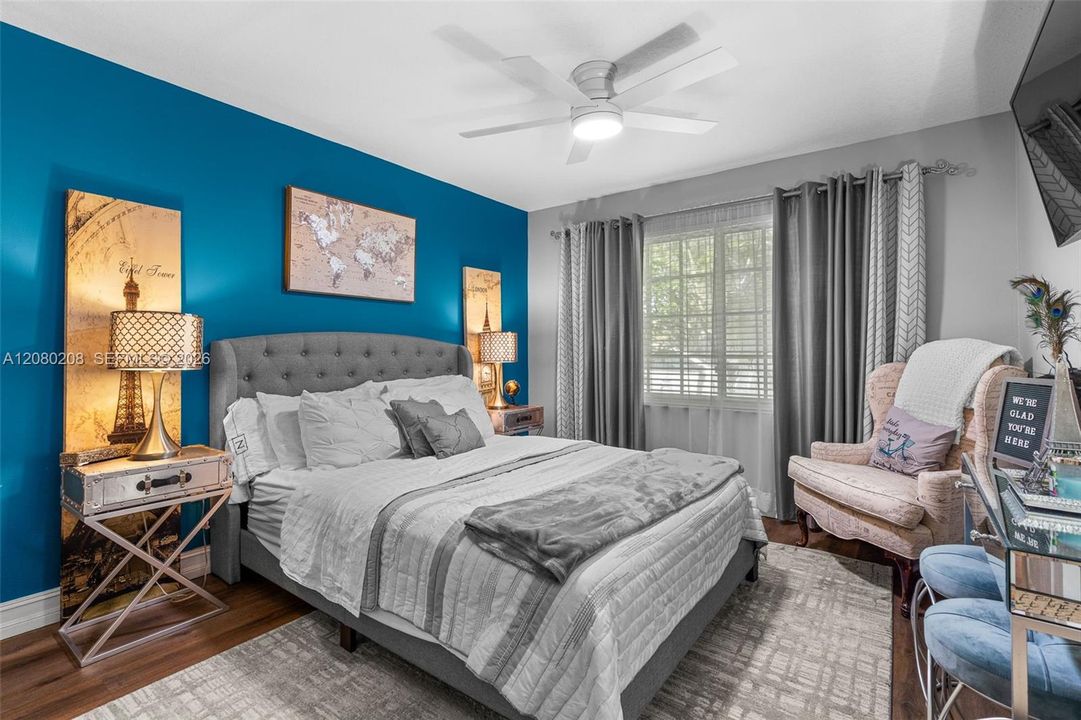 For Sale: $895,000 (4 beds, 2 baths, 2370 Square Feet)