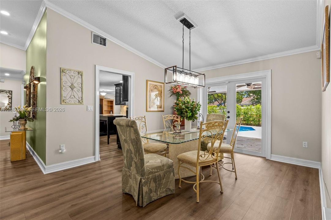 For Sale: $895,000 (4 beds, 2 baths, 2370 Square Feet)