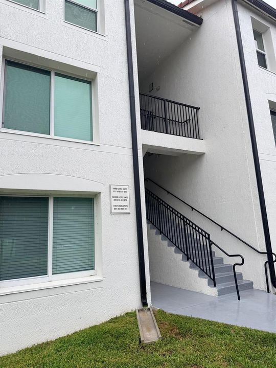 819 - Building 8