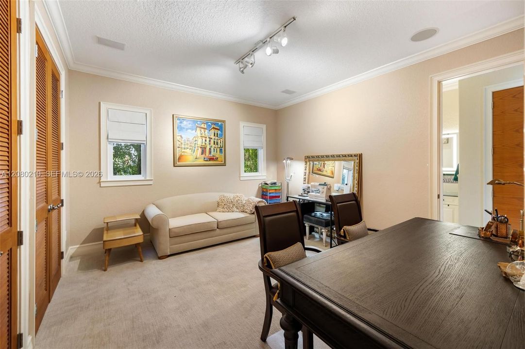 For Sale: $5,999,999 (6 beds, 4 baths, 5457 Square Feet)