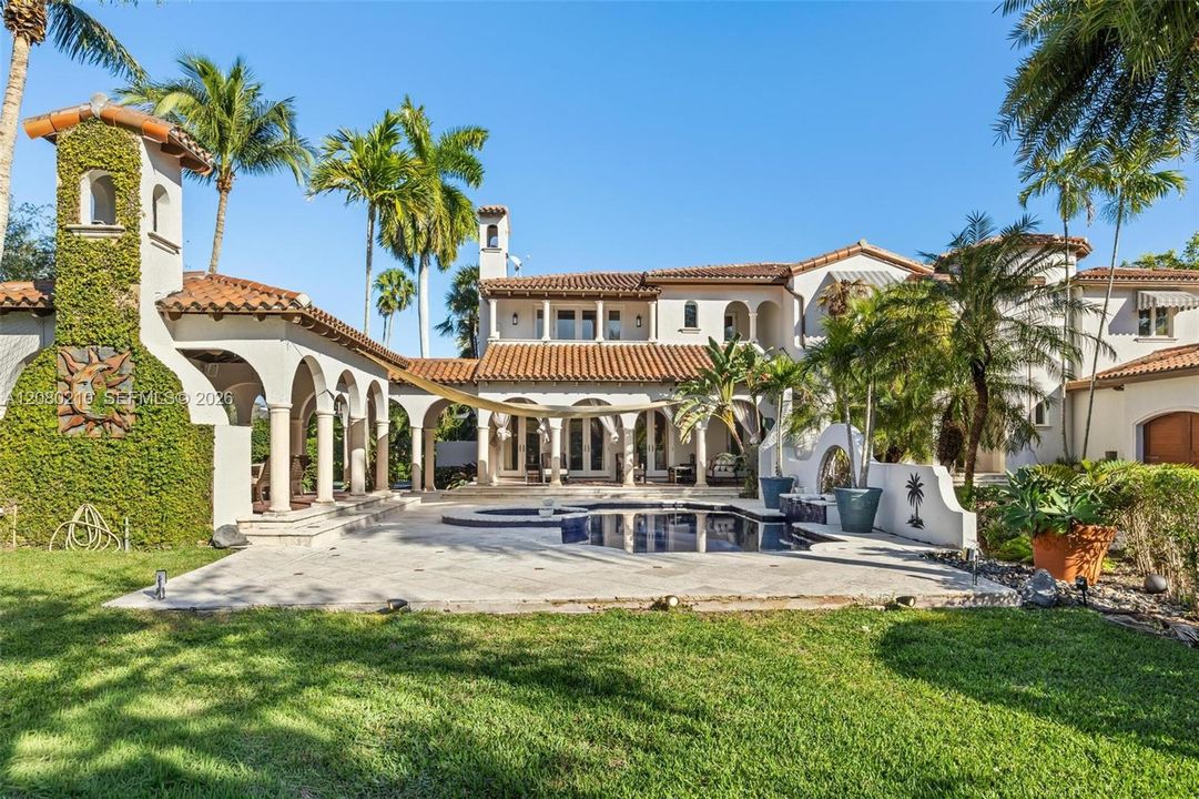 For Sale: $5,999,999 (6 beds, 4 baths, 5457 Square Feet)