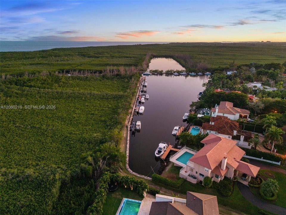 For Sale: $5,999,999 (6 beds, 4 baths, 5457 Square Feet)