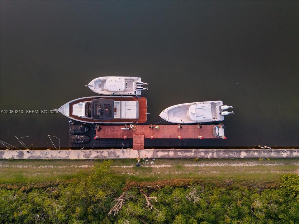 For Sale: $5,999,999 (6 beds, 4 baths, 5457 Square Feet)