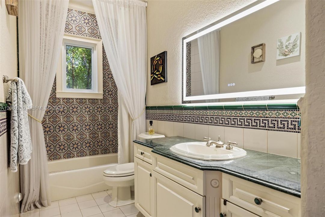 For Sale: $5,999,999 (6 beds, 4 baths, 5457 Square Feet)