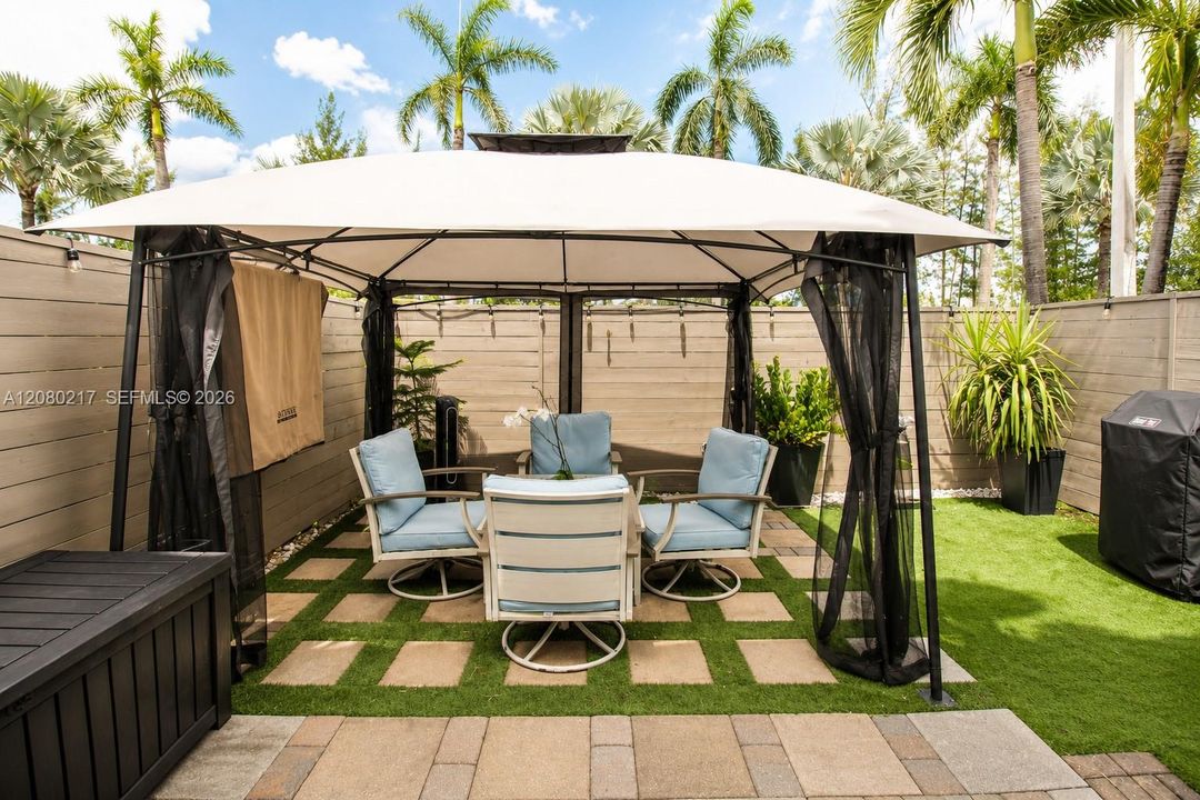 En Venta: $660,000 (3 camas, 2 baños, 1680 Pies cuadrados)