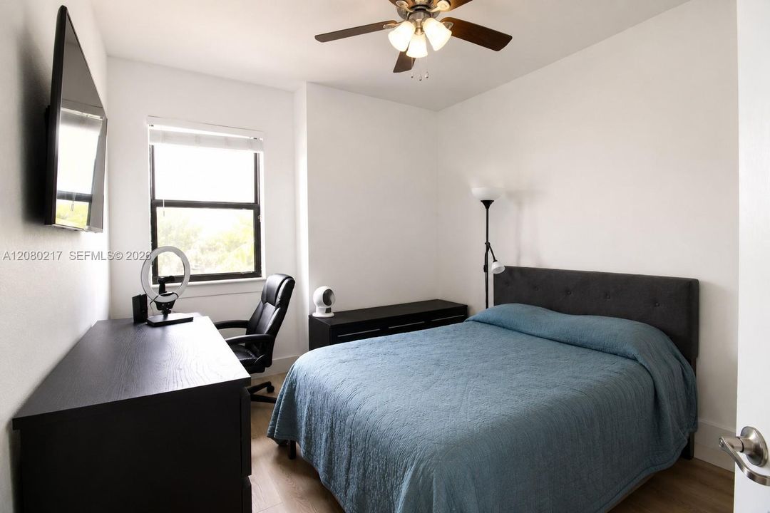 En Venta: $660,000 (3 camas, 2 baños, 1680 Pies cuadrados)