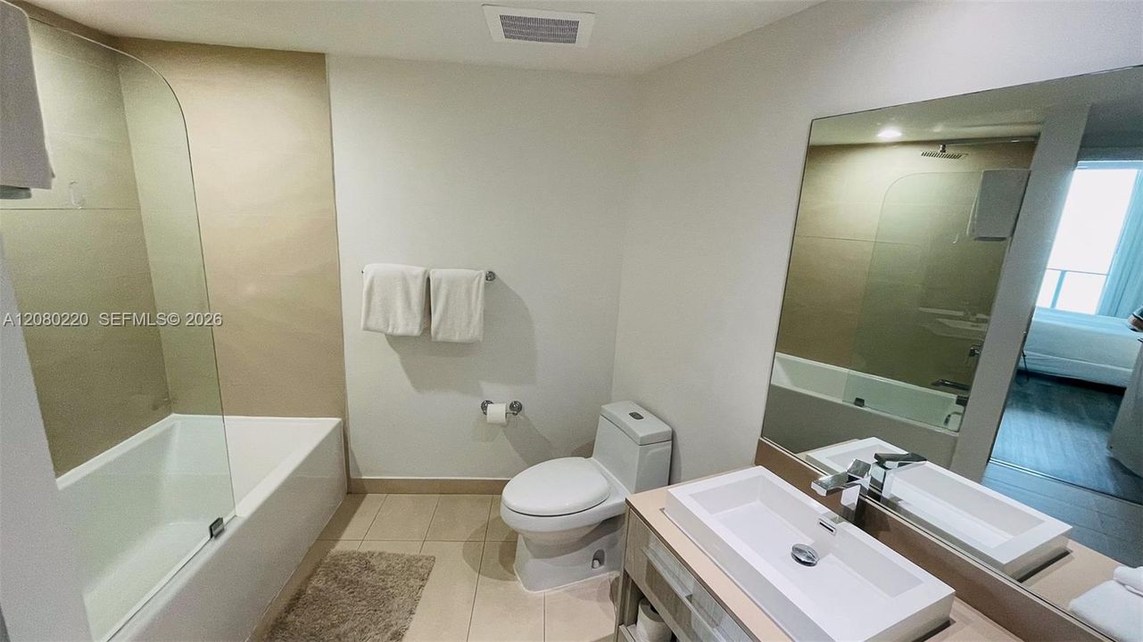 For Rent: $7,200 (2 beds, 2 baths, 1179 Square Feet)