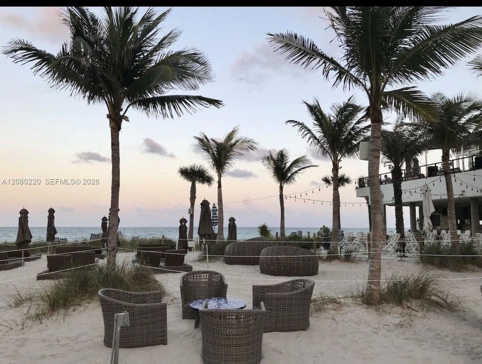 For Rent: $7,200 (2 beds, 2 baths, 1179 Square Feet)