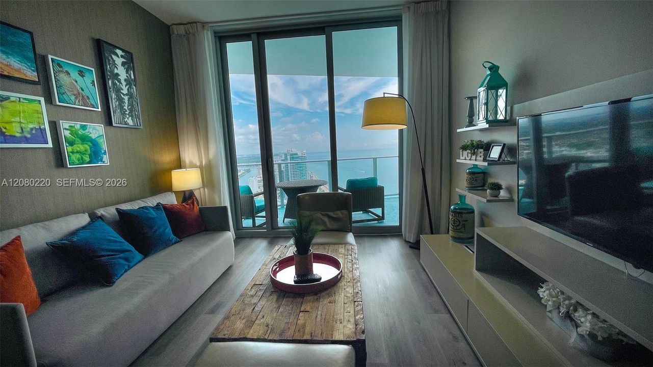 For Rent: $7,200 (2 beds, 2 baths, 1179 Square Feet)