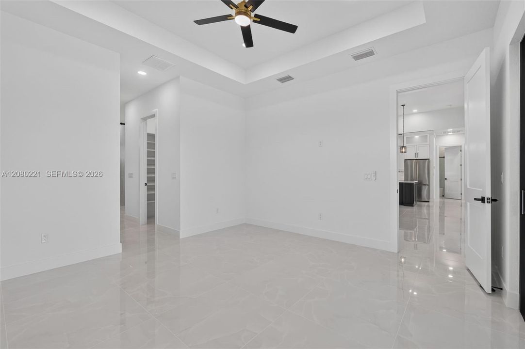 For Sale: $599,900 (3 beds, 3 baths, 2002 Square Feet)