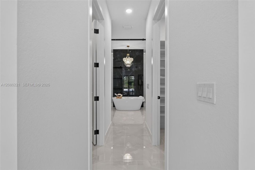 For Sale: $599,900 (3 beds, 3 baths, 2002 Square Feet)