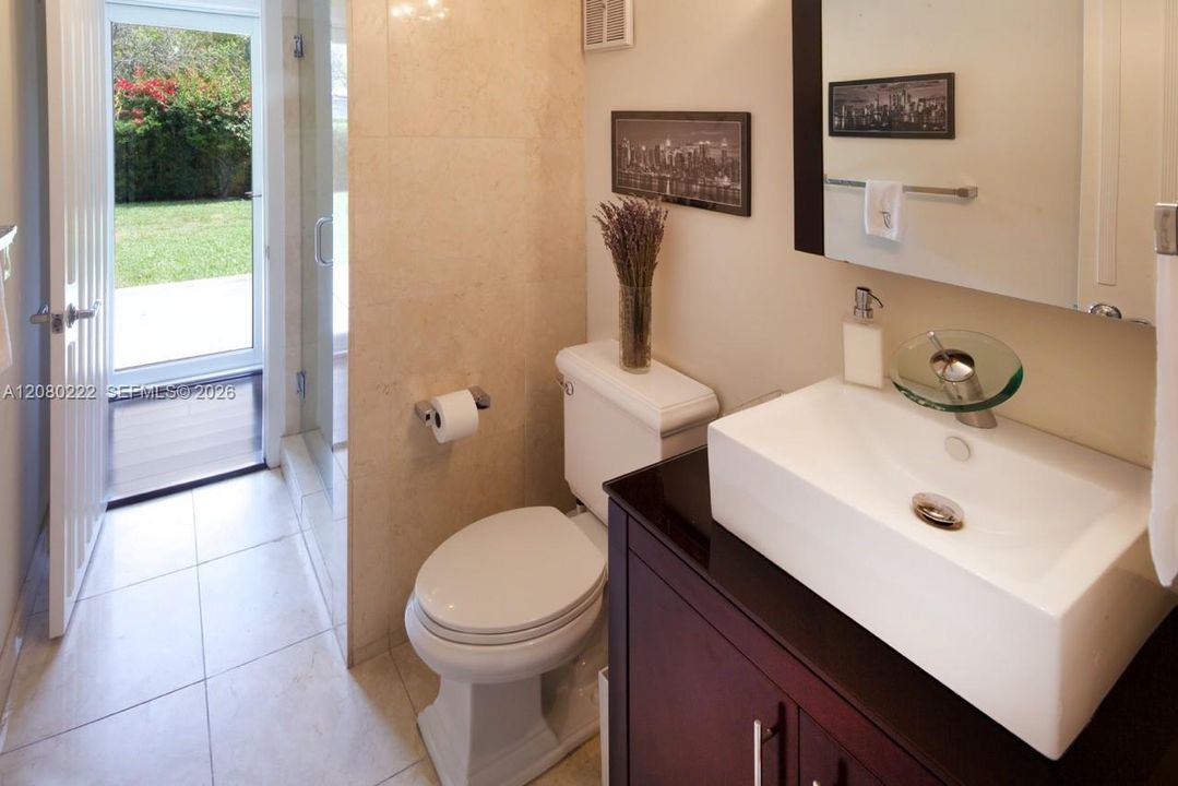 For Rent: $9,250 (4 beds, 3 baths, 2309 Square Feet)