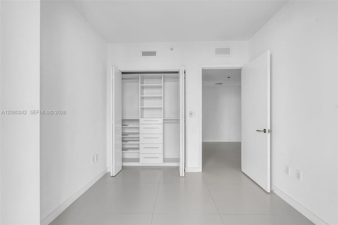 En Renta: $6,750 (3 camas, 2 baños, 1280 Pies cuadrados)