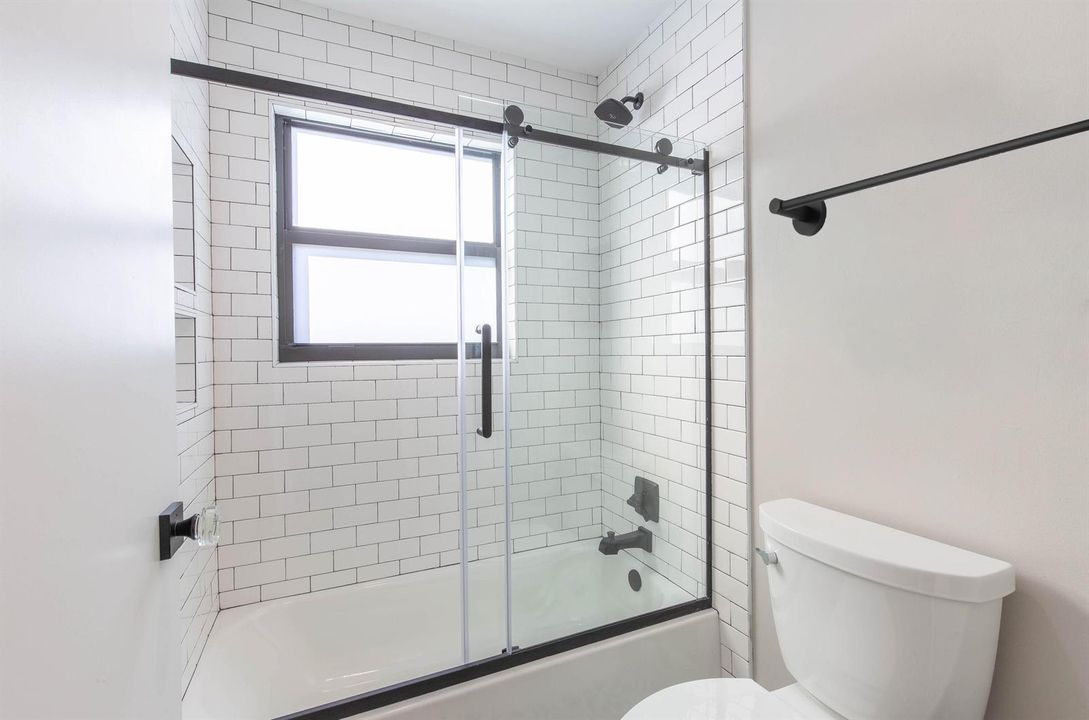Guest Shower