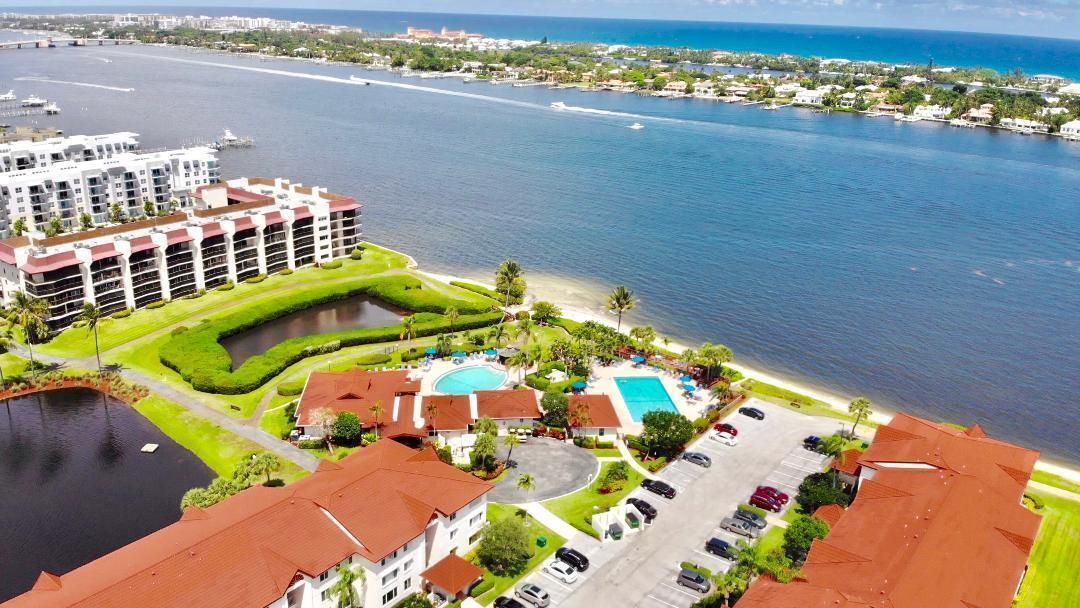 HMB EAST OCEAN AND INTRACOASTAL