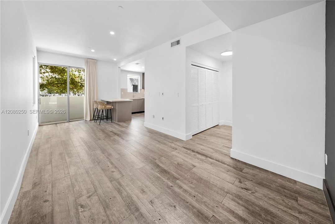 For Rent: $8,500 (3 beds, 3 baths, 2367 Square Feet)