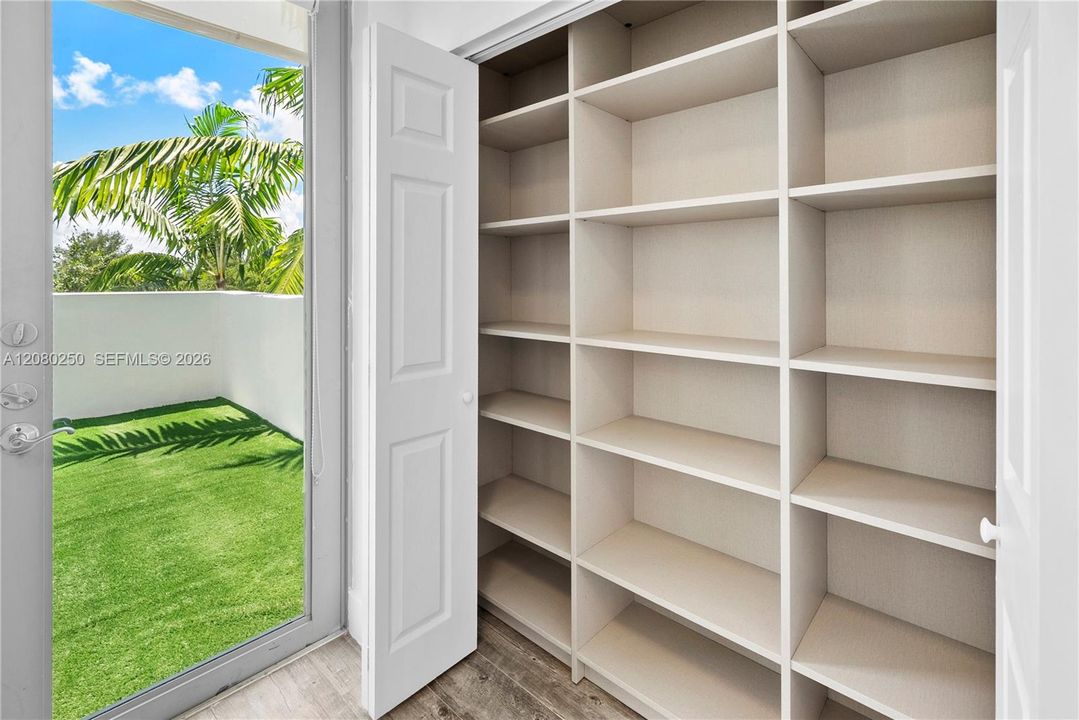 For Rent: $8,500 (3 beds, 3 baths, 2367 Square Feet)