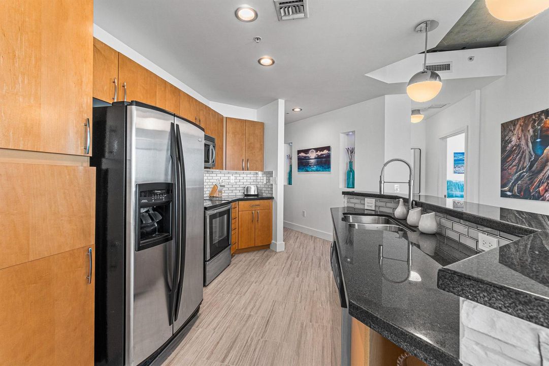 012-300SouthAustralianAvenue-WestPalmBea