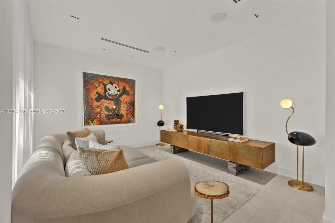En Venta: $7,450,000 (5 camas, 5 baños, 5237 Pies cuadrados)