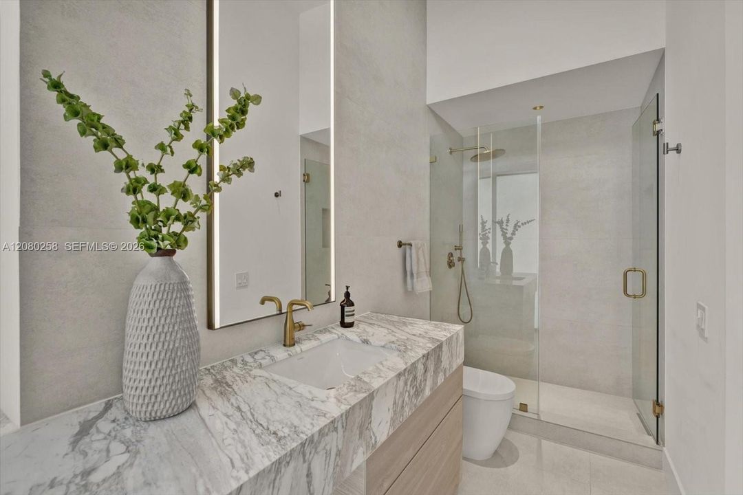 En Venta: $7,450,000 (5 camas, 5 baños, 5237 Pies cuadrados)