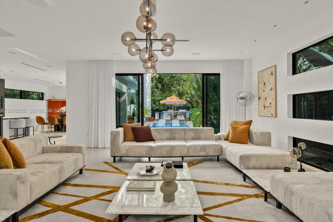 En Venta: $7,450,000 (5 camas, 5 baños, 5237 Pies cuadrados)