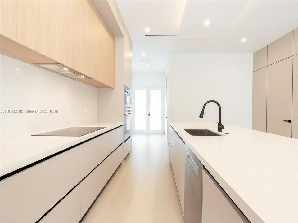 For Sale: $1,295,000 (4 beds, 3 baths, 2195 Square Feet)