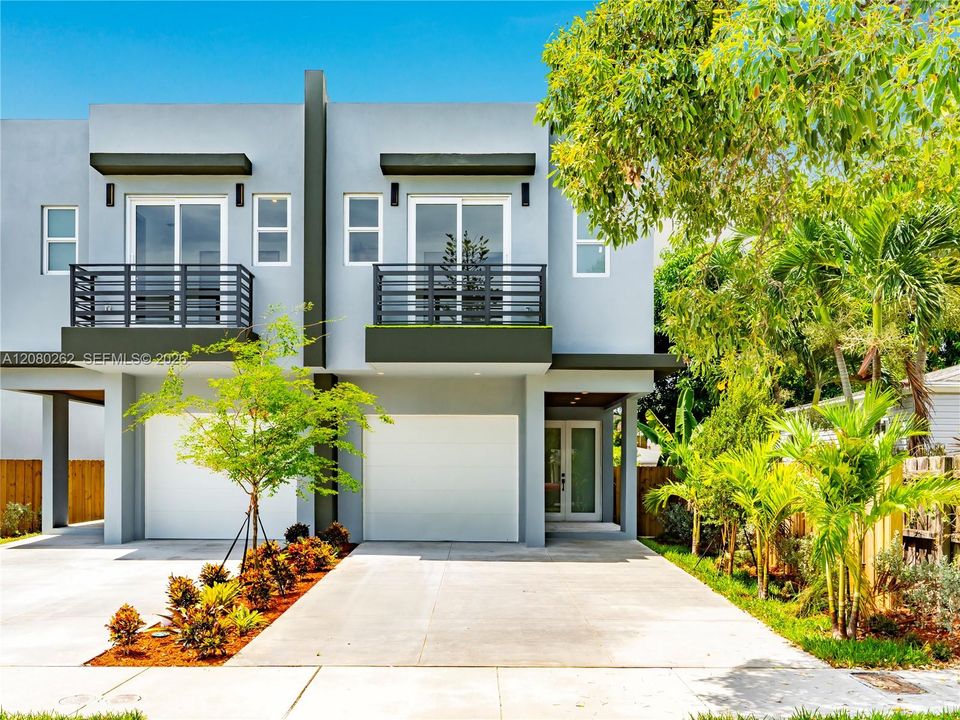 For Sale: $1,295,000 (4 beds, 3 baths, 2195 Square Feet)