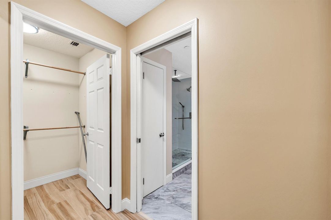 11 Primary Suite (5)