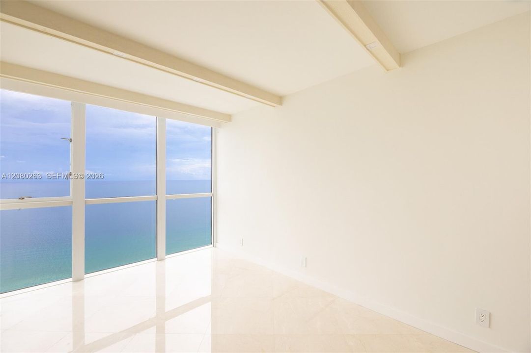 For Sale: $1,850,000 (3 beds, 3 baths, 2020 Square Feet)